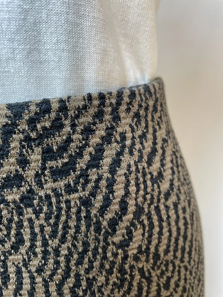 Falda Kay Unger Talla 6 Estampado Animal 29X23 Mezcla Lana Recta Lápiz Estilo Cebra Foto 4 de 4