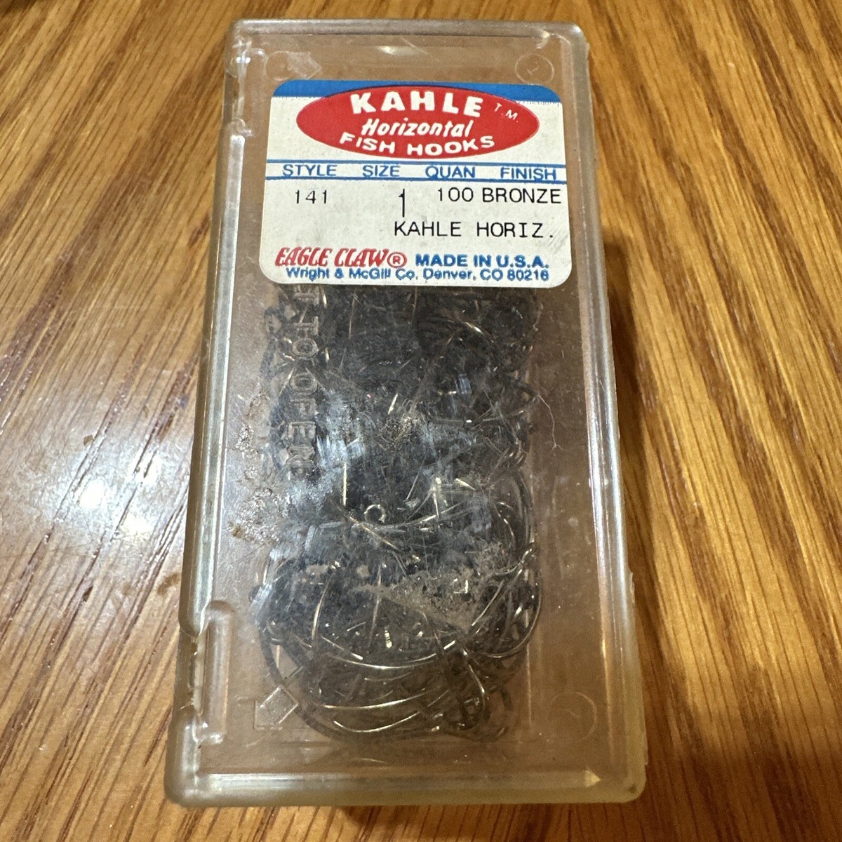 eagle claw no 4 bronze horizontal fish hooks 141 100 Vintage Eagle Claw 141 Size 1 Bronze Kahle Horizontal Fish Hooks