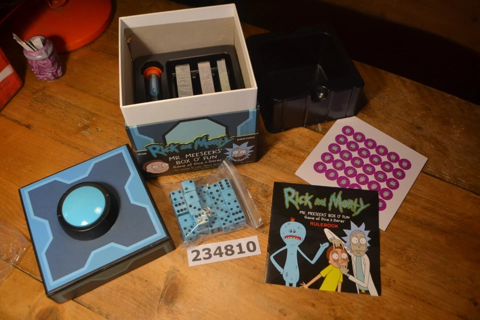Rick and Morty Mr Meeseeks' Box O' Fun Game of Dice and Dares Nuevo En Caja Sin Usar Foto 4 de 4