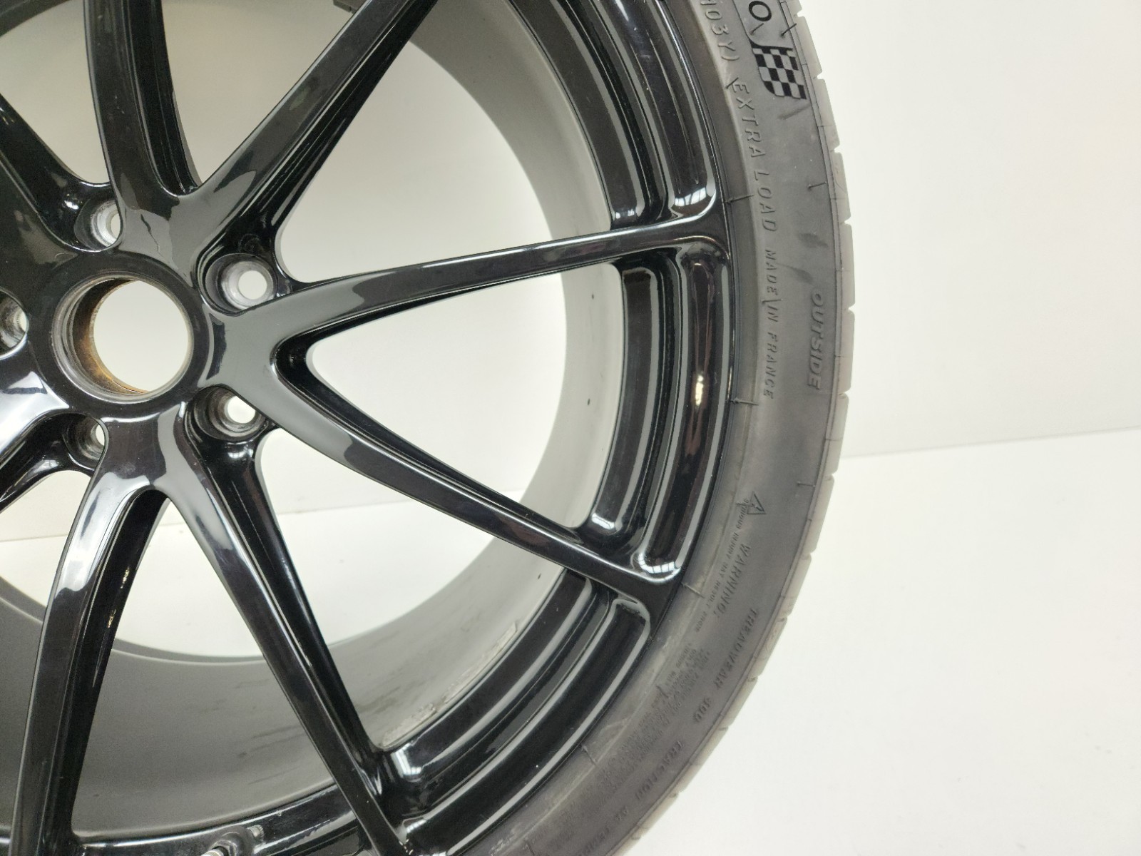 2015-2017 MCLAREN 675LT REAR 10 SPOKE ULTRA LIGHT RIM WHEEL TIRE  11B1699RP OEM