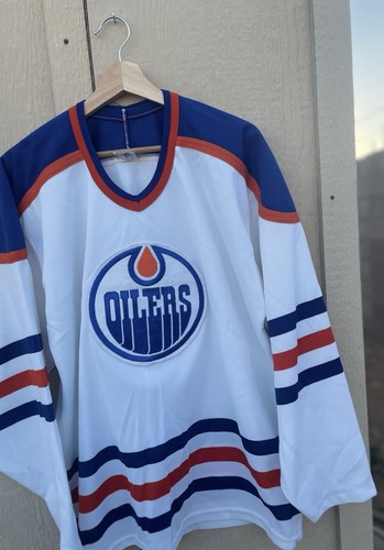 CCM Vintage Hockey Wayne Gretzky Edmonton Oilers Jersey Size L - Picture 3 of 10
