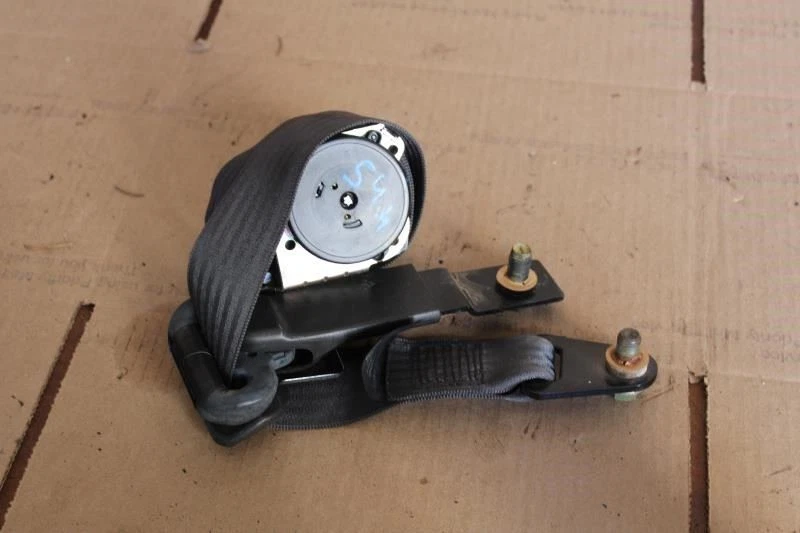 2000 2001 2002 LAND ROVER DISCOVERY LEFT REAR SEAT BELT DARK GRAY - Image 2 of 4