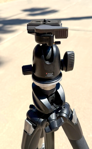 Trípode Manfrotto 055XPROB Pro con cabezal esférico 496RC2 excelente estado de limpieza - Imagen 10 de 12