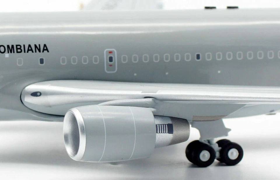 1:200 IF200 Colombia - Fuerza Aérea Boeing KC-767-2J6ER/MMTT Júpiter FAC1202 Foto 4 de 4