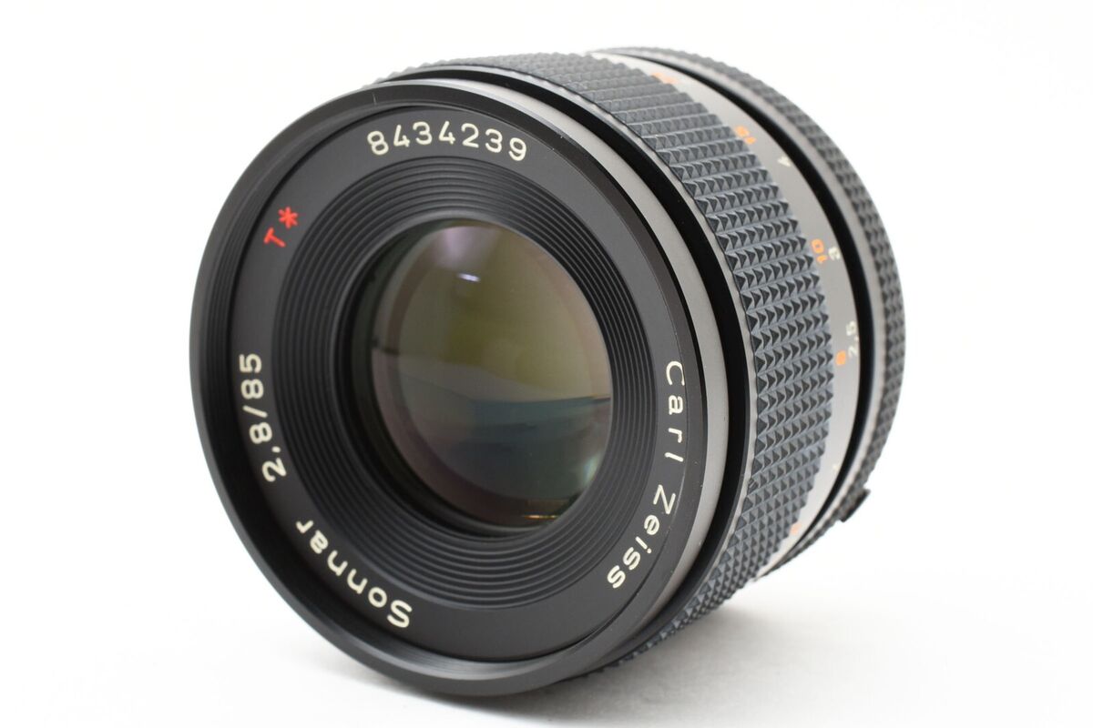 Contax Carl Zeiss Sonnar T* 85mm F/2.8 MMG Lens for CY Mount Contax Carl Zeiss Sonnar T* 85mm F/2.8 MMG Lens for CY Mount