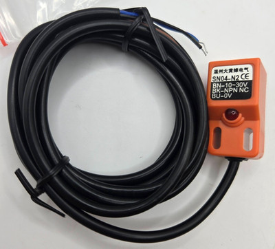 SN04-N2 Proximity Switch Sensor Three-Wire NPN BN-10~30V NEW