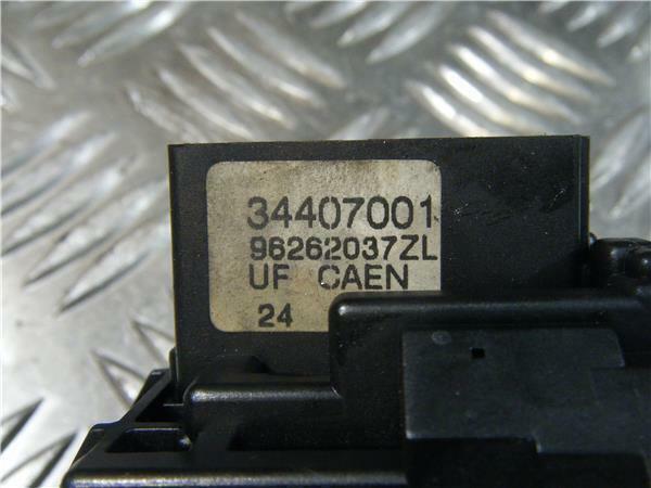 Foto 4 di 5