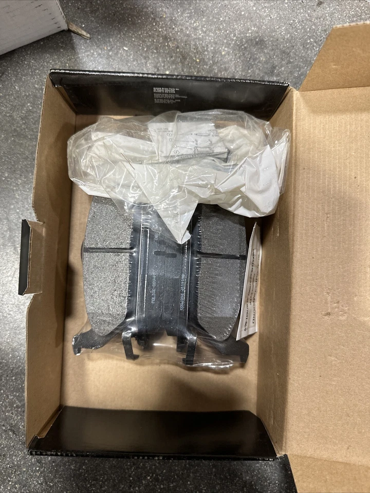 Raybestos PGD1012M | Juego de pastillas de freno de disco traseras aptas para Ford F150 04-11 Foto 2 de 4