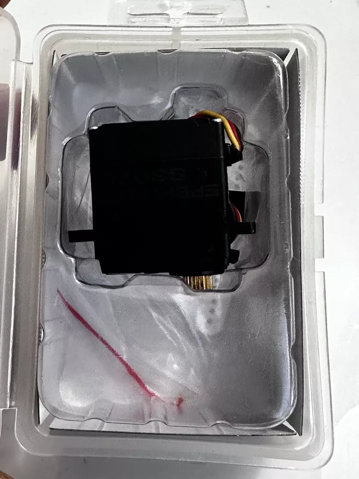 Spectrum S3070 Sub- Micro Surface Servo MG - Image 2 of 4