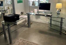 **For Sale: Sleek Modern Glass Desk from Cantoni**