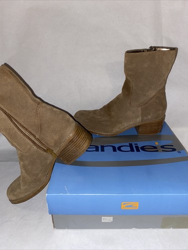 Candies women's sz 9 brown suede boots 