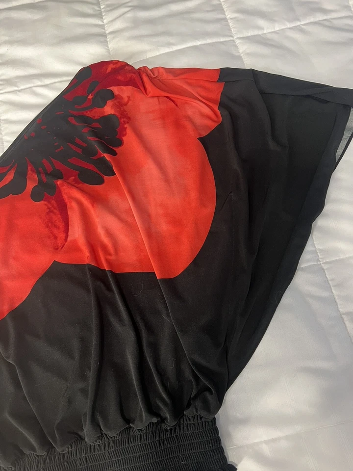 Blusa Top Rampage Manga Una Negra Roja Estampado Cintura Calada Talla M Elastizada Foto 4 de 4