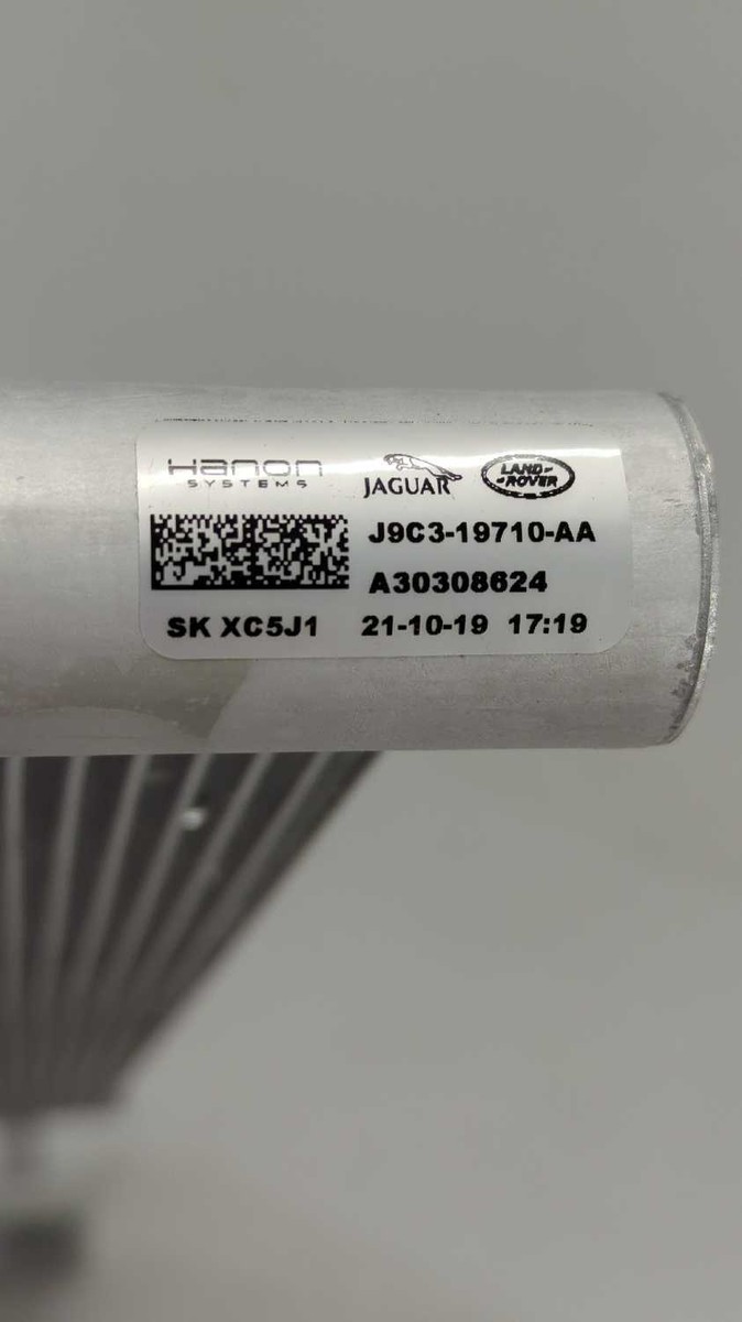 ジャガー 2016年モデルのジャガーXJを公開 | AUTOCAR JAPAN