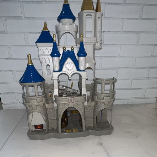 Disney Cinderella Castle Playset with Sounds and Fireworks Buttons