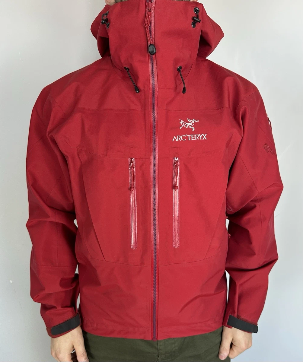 Arc'teryx Alpha SV Water Resistant Coats, Jackets & Vests for Men