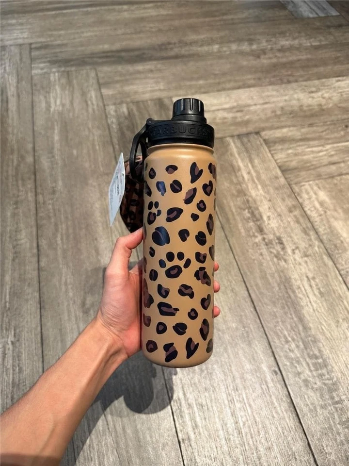Starbucks Leopard Print vaso aislado con encanto colgante nuevo - Imagen 3 de 4