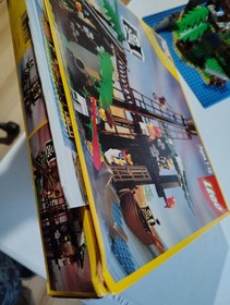 LEGO Collectors Condition 6270 Pirates: Forbidden Island & Instructions & Box