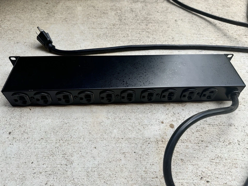 CyberPower CPS1220RM 20A 12-Outlet Rackmount PDU - Image 4 of 4