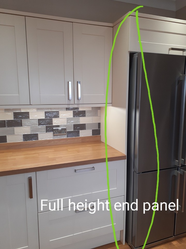 Howdens Cream Shaker Kitchen Cupboard 21 Doors/Drawer Fronts Hinges