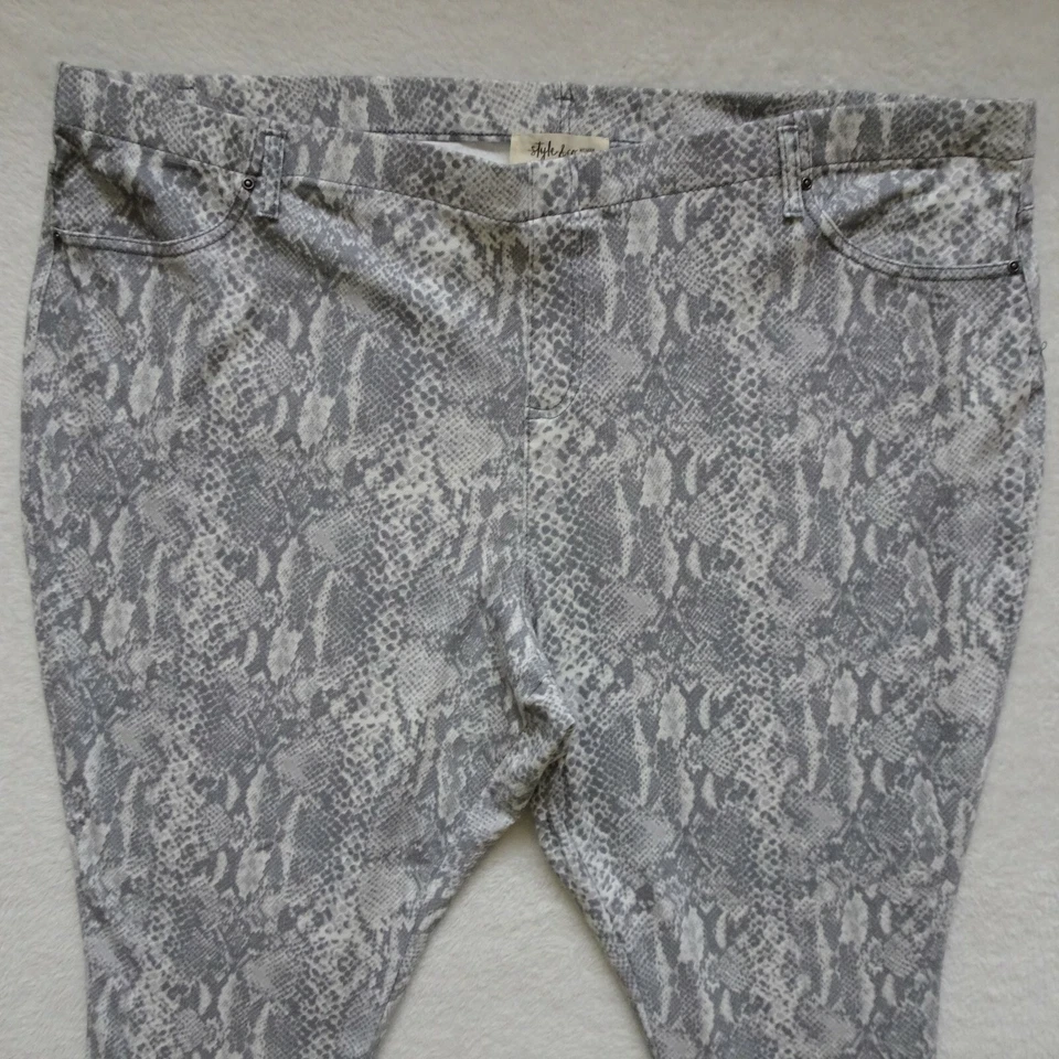 Leggings Style&Co Feminina Plus Size 4X Cinza Pele de Cobra Elástica Confortável - Imagem 3 de 4