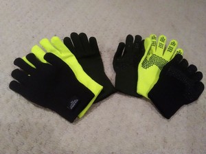 sealskinz thermal gloves