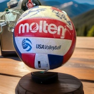 Molten USA Volleyball Multi-Signed  USA National Team Volleyball Dani