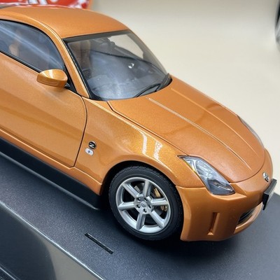AUTOart 1/18 Nissan Fairlady Z 350Z Z33 2002 RH Drive Sunset