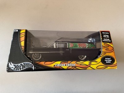 Hot Wheels Limited Edition '59 Chevy Panel Wagon Modified 1:18 BC8