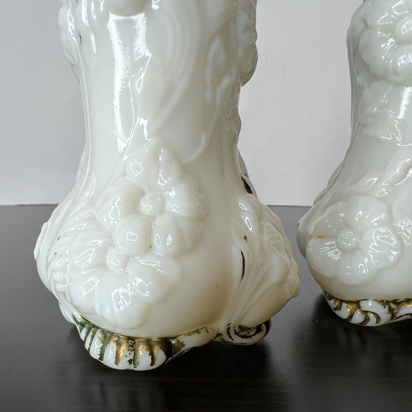 Vintage Westmoreland Shaker Salt Pepper White Milk Glass Floral Pansies Design