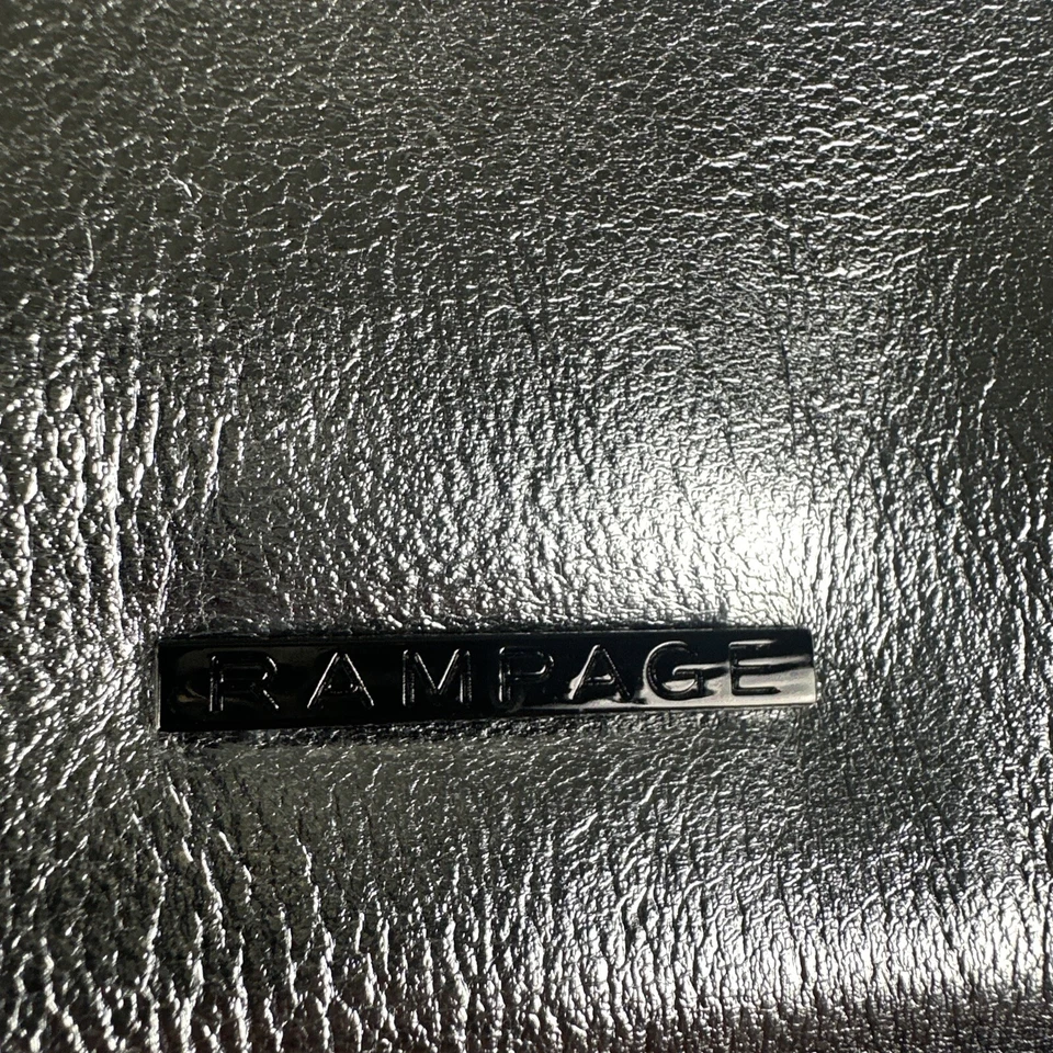 Mochila Cartera Rampage Mujer Plateada Correas Brillantes Ajustable Magnética Nueva con Etiquetas $98 Foto 3 de 4