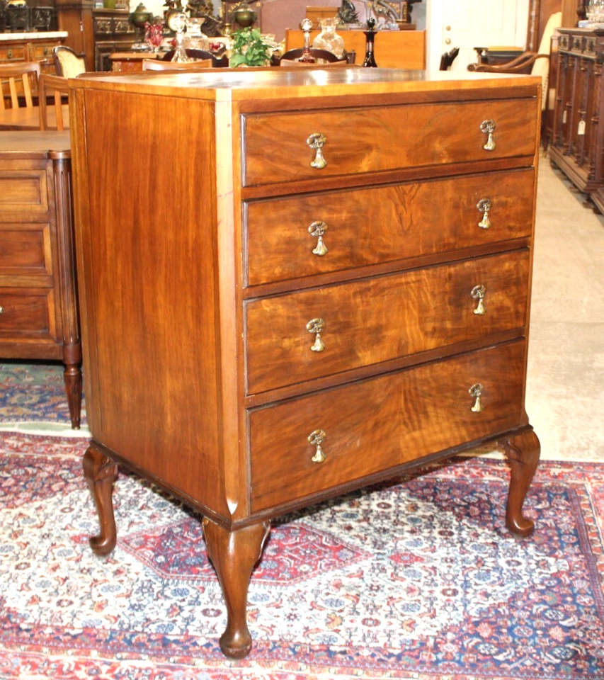 English Antique Burl Walnut Queen Anne Chest of Drawers Vintage 4-Drawer Dresser - Image 3 of 4