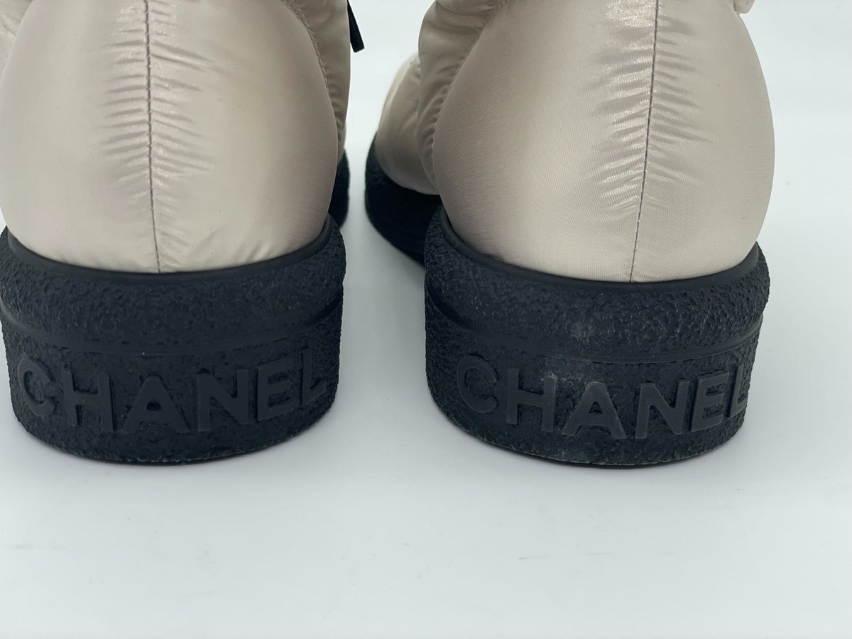 CHANEL 18B Nylon Leather Lace Up Coco Neige Winter Boots CHANEL 18B Nylon Leather Lace Up Coco Neige Winter Boots