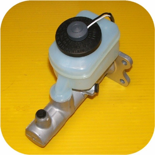 Brake Master Cylinder Assembly 4720160551 Genuine OEM Fzj80 for sale
