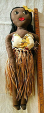 VINTAGE HAWAIIAN 14 1/4  HULA GIRL CLOTH DOLL FELT FACE GRASS SKIRT YARN HAIR