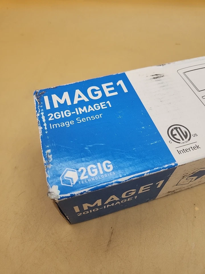 2GIG-IMAGE1  Sensor Digital Still Camera White New in Box w/XCVR ALARM.COM - Image 4 of 4