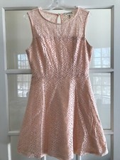 Juniors Dress by Monteau, Size Small, Peach Lace, Fully Lined EXCELLENT