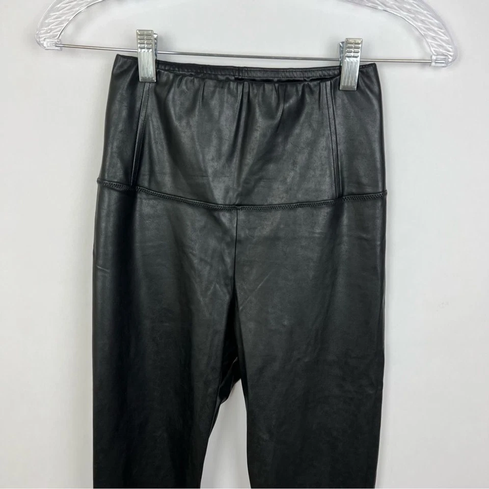 Aritzia Wilfred Free Daria Leggings Imitación Cuero Talla S Cintura Alta Negro Foto 3 de 4