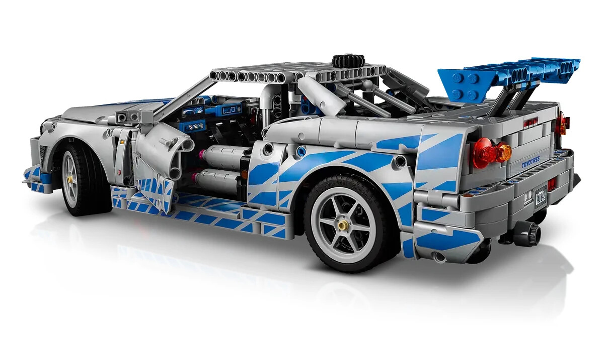 LEGO Technic #42210 2 Fast 2 Furious Nissan Skyline GT-R (R34) Car