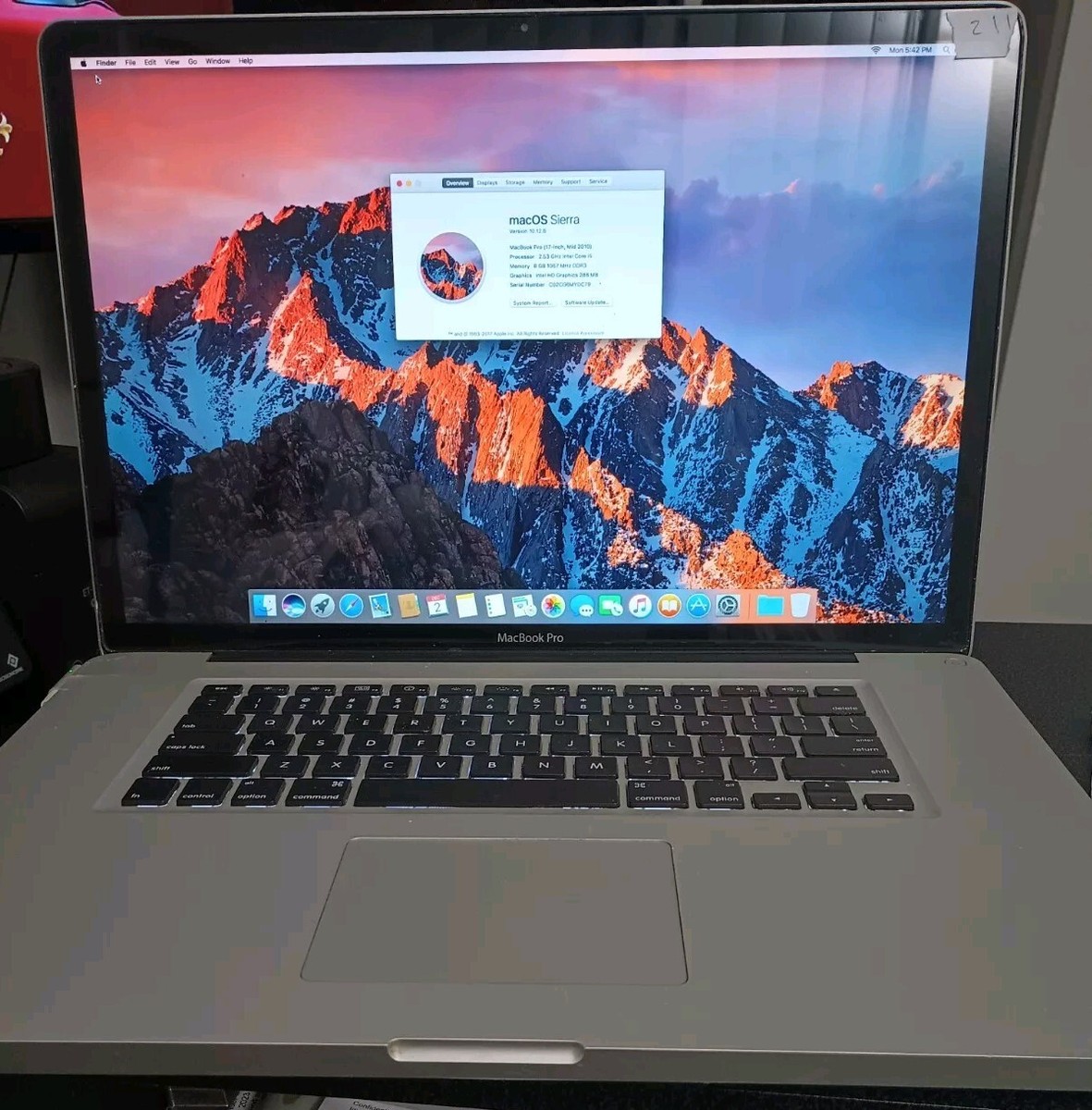 apple MacBook pro 17 Mid 2010 8 Gb Ram 320 Gb Hd See Photos Read