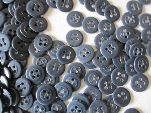 factory outlet 4 holes sewing Button Lot 200 gm. Plastic,020 - Picture 6 of 6