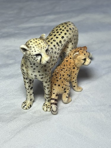 Schleich Cheetah Adult And Cub 73527 retired 2015 - Picture 2 of 6