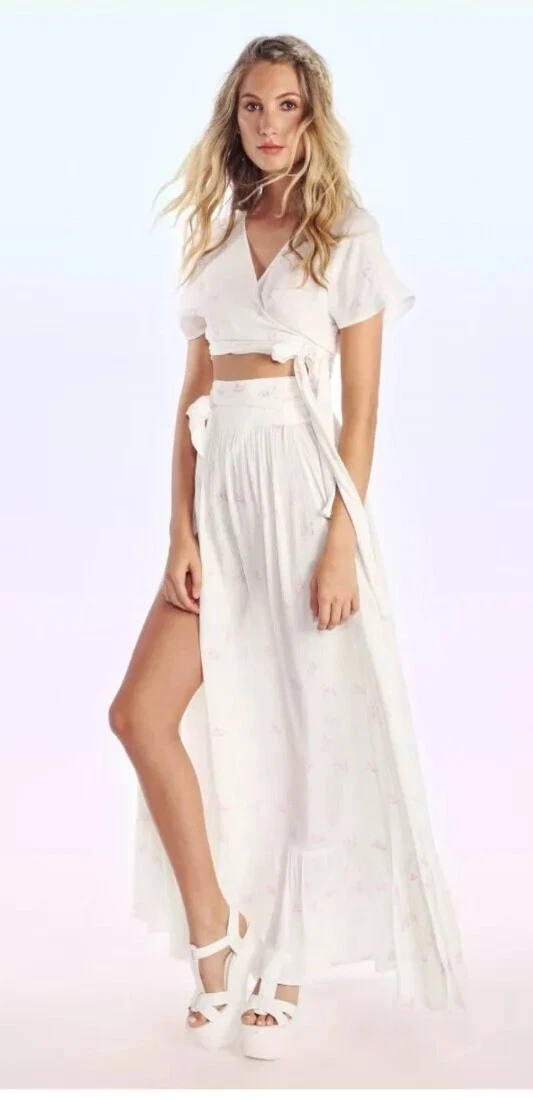 white maxi skirt festival