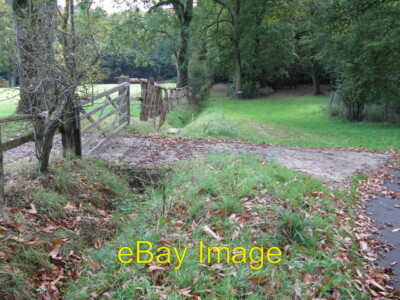 Foto 6x4 Geradeaus ist der Fußweg zur Suttons Farm Wych Cross The t c2009