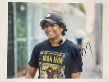 M. NIGHT SHYAMALAN In Person Signed Autograph 20x25cm Split Glass
