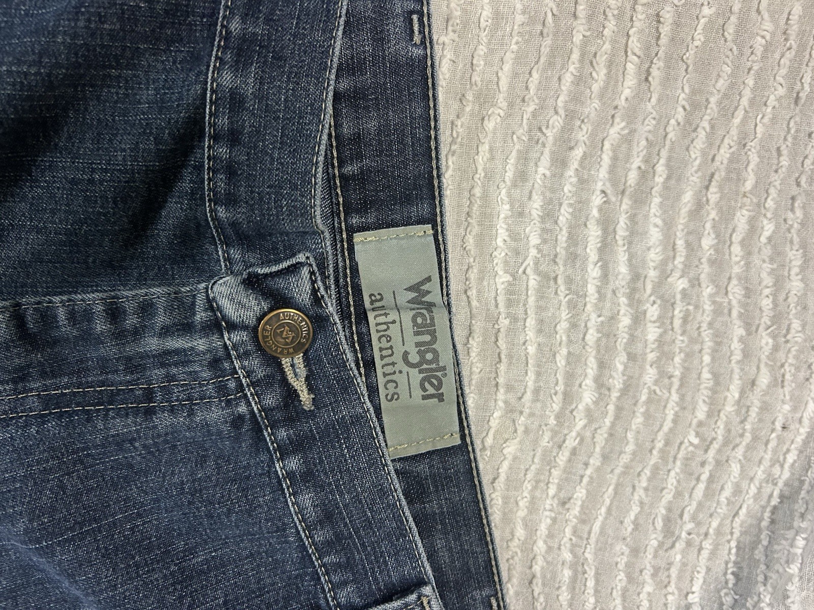 Wrangler Authentics Cargo Utility Jeans Men’s 38x30 Dark Wash Work Pants image 7