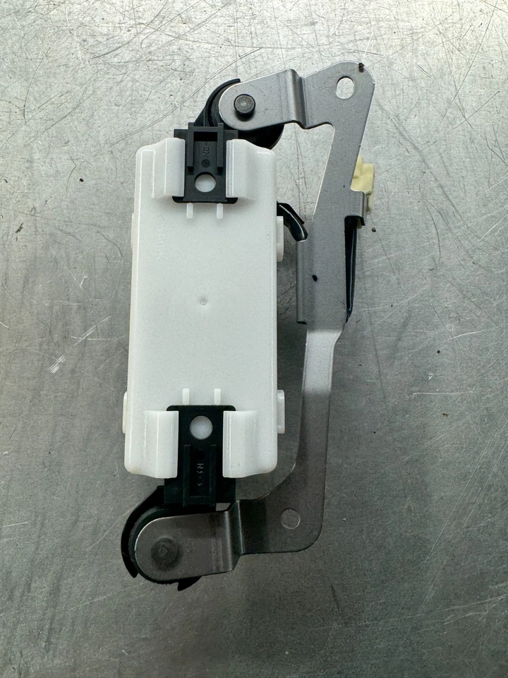 Bomba de aire cojín lado pasajero derecho 18-22 Lexus LS500 LS500h OEM 180530040834 Foto 3 de 4