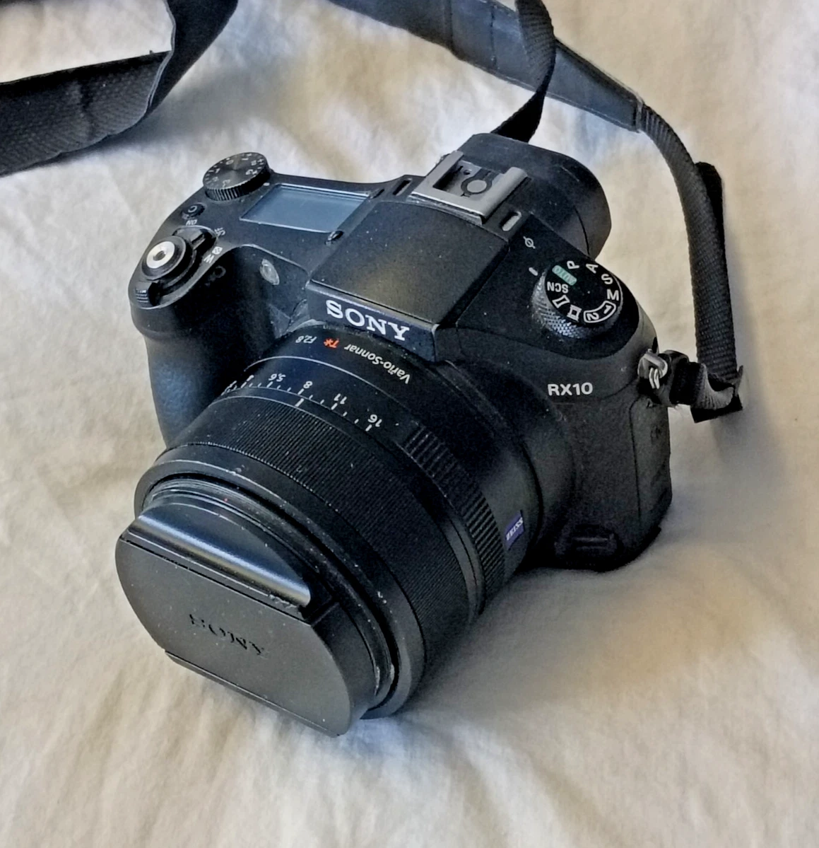 Sony Cyber-shot DSC-RX10 Digital Cameras for Sale - Shop New
