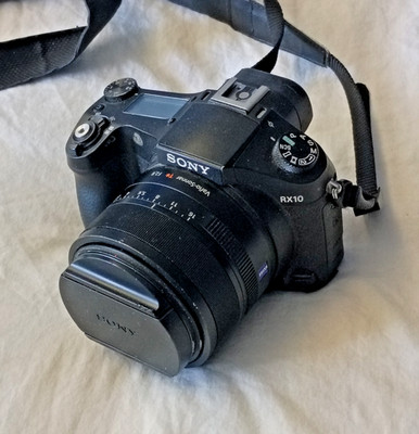 Sony Cyber Shot DSC RX10 Bridge Camera Works BUT Needs Repair / Service READ