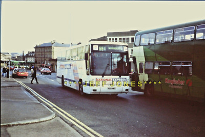 ORIGINAL 35mm DIA 11024 - Yorkshire Traci B10M/PXN 59 P59KWG Huddersfield 15.1.98