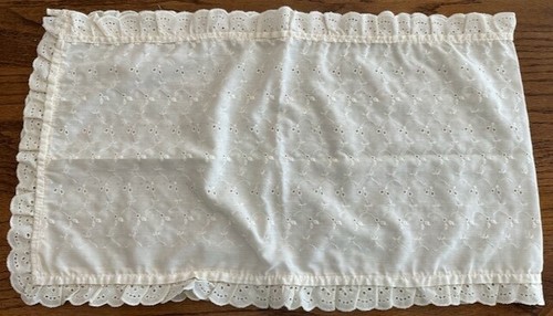 6 VINTAGE EGG SHELL RUNNERS IN VARIOUS SIZES - SAME DESIGN ON ALL - PRE-OWNED - Picture 6 of 11